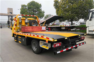 陆良道路救援拖车报价