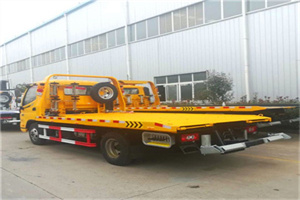 陆良附近拖车救援搭电