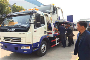 陆良汽车道路救援拖车价格